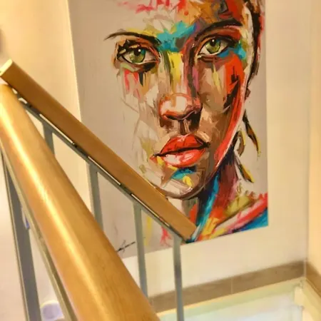 Stazione - Moderno - Netflix & Amazon Prime Video Bari