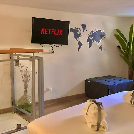 アパート Stazione - Moderno - Netflix & Amazon Prime Video バーリ