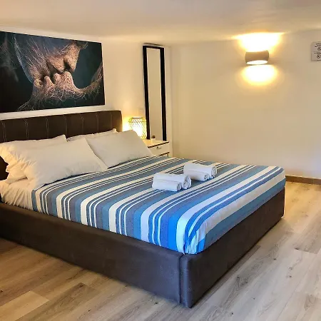 アパート Stazione - Moderno - Netflix & Amazon Prime Video *