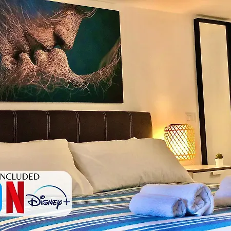 アパート Stazione - Moderno - Netflix & Amazon Prime Video バーリ